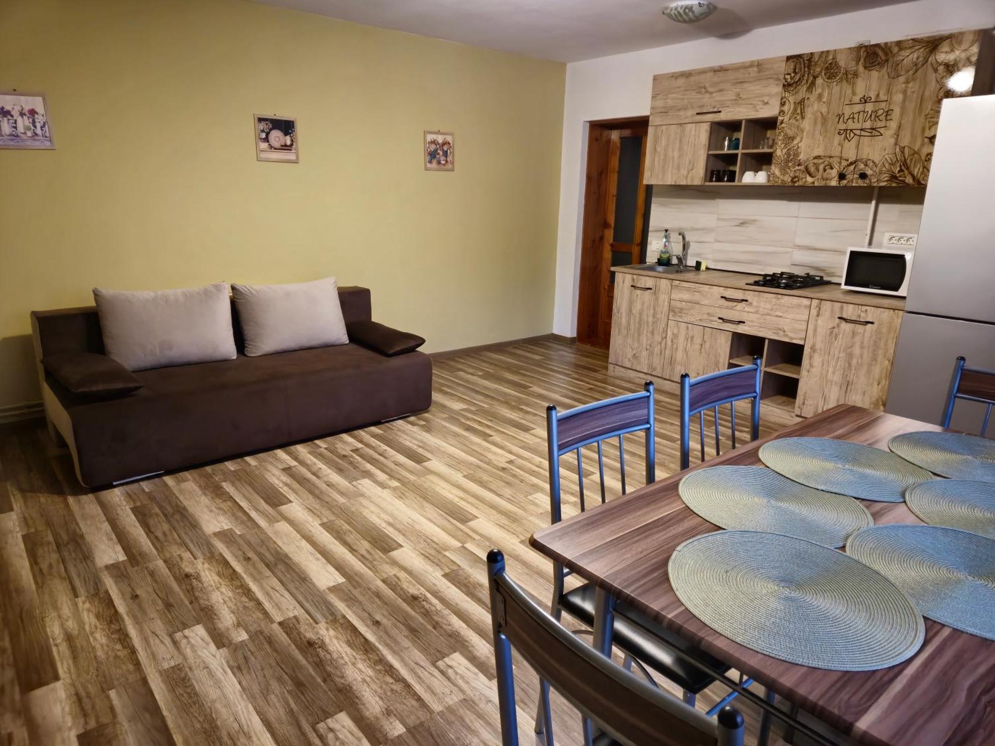 הוילה Rîşnov Casa Dana מראה חיצוני תמונה